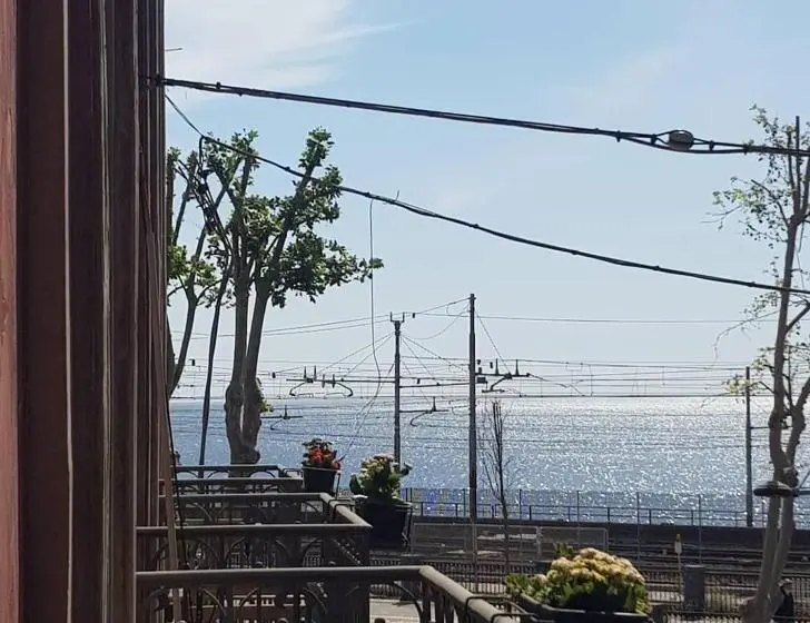 اتاق خانوادگی, B&b I Puritani