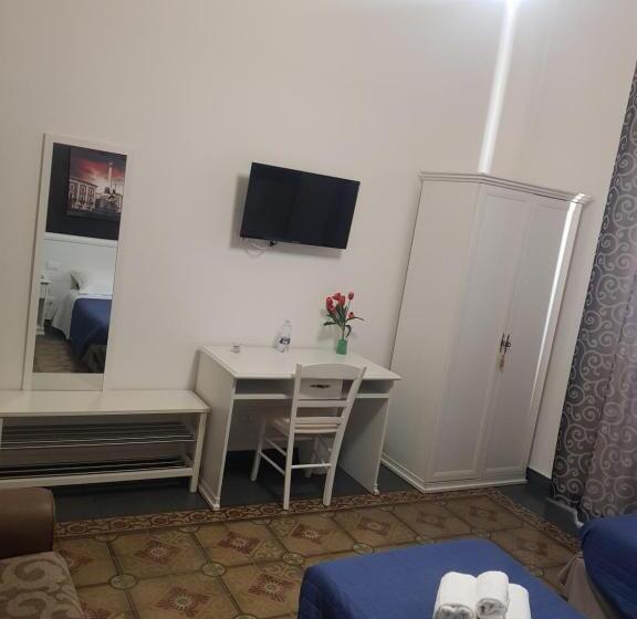 غرفة عائلية, B&b I Puritani