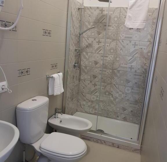 اتاق استاندارد با وان آب گرم, B&b I Puritani