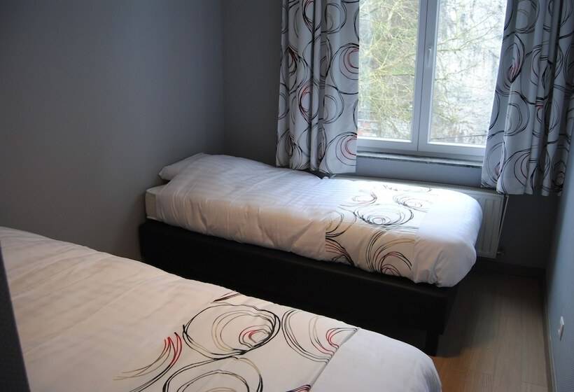 חדר משפחתי, L'inattendu Sur La Croisette Dinant Centre