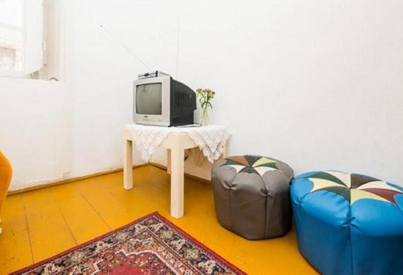 バスルーム共有のトリプルスタンダード, Rooms Kisic