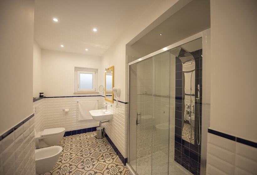 デラックストリプルルーム, Sui Generis Tropea Luxury Rooms