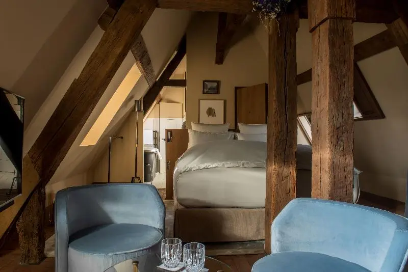 Chambre Supérieure, Cour Des Vosges Evok Collection