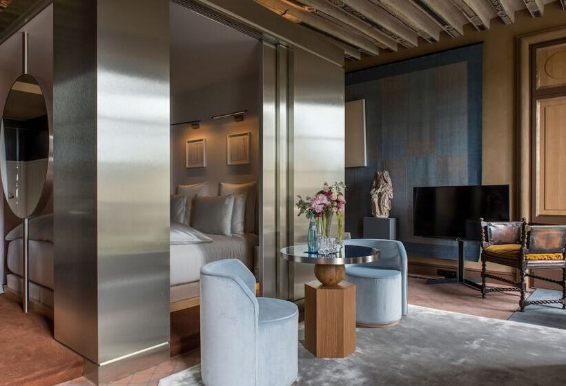 デラックススイート, Cour Des Vosges Evok Collection