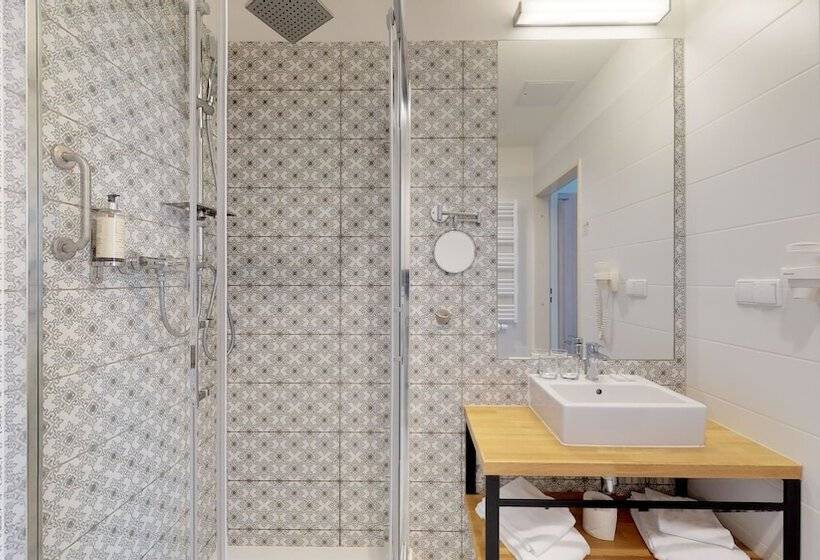 اتاق استاندارد, Eureka