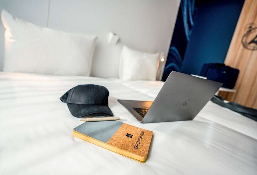 家庭间, Ibis Styles Paris Orly Airport