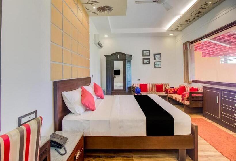 带大床的豪华间, La Papa Resort