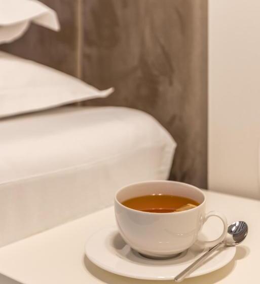 Quarto Deluxe com Sacada, Sperone