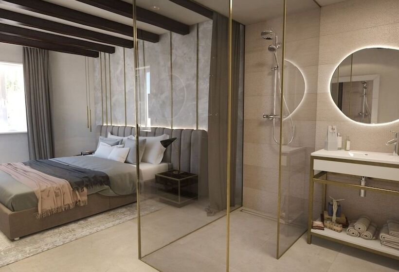 Quarto Deluxe, Sperone