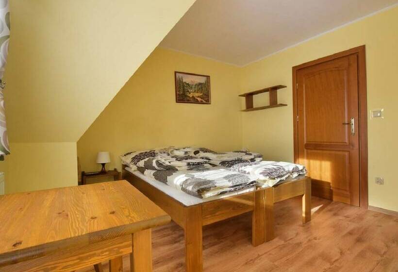 اتاق استاندارد سه نفره, U Pawlikowskich