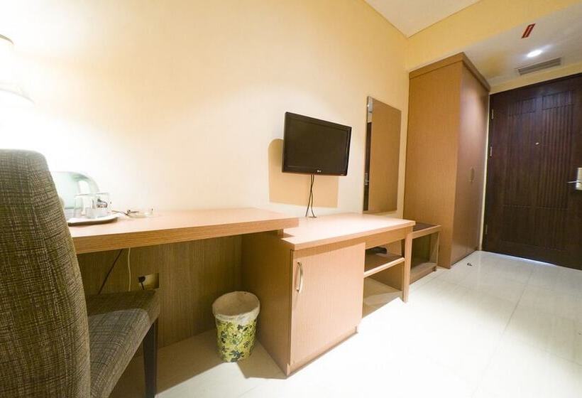 Номер Стандарт, Reddoorz Plus Near Universitas Negeri Makassar 2