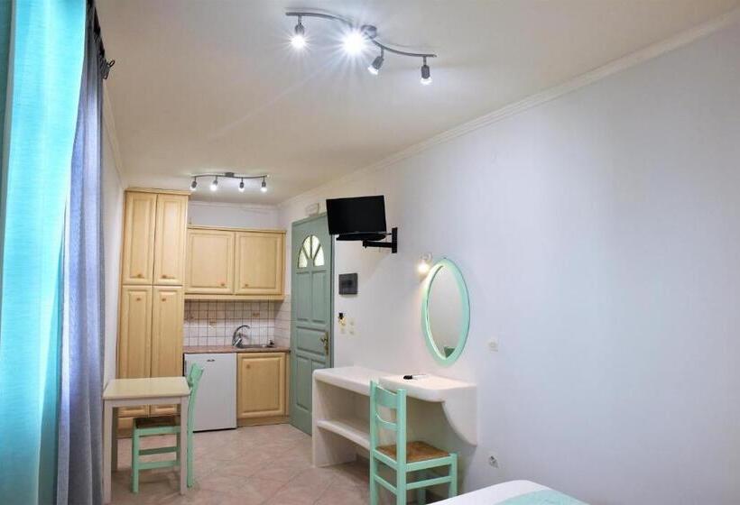 غرفة قياسية, Avra Milos