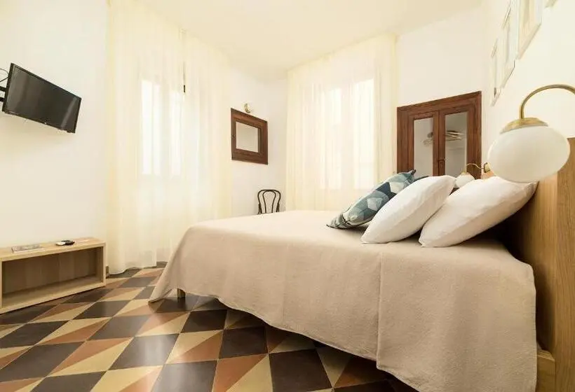 スタンダードルーム, Santaló B&b