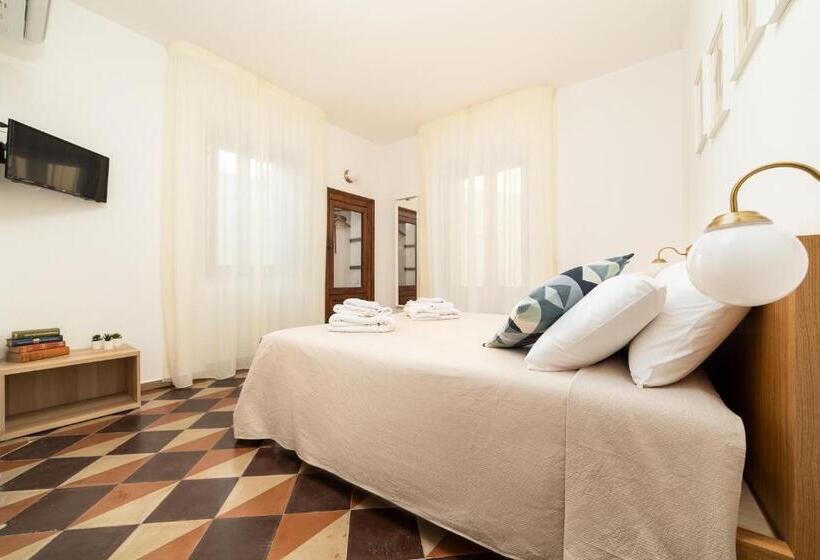 스탠다드 발코니 룸, Santaló B&b