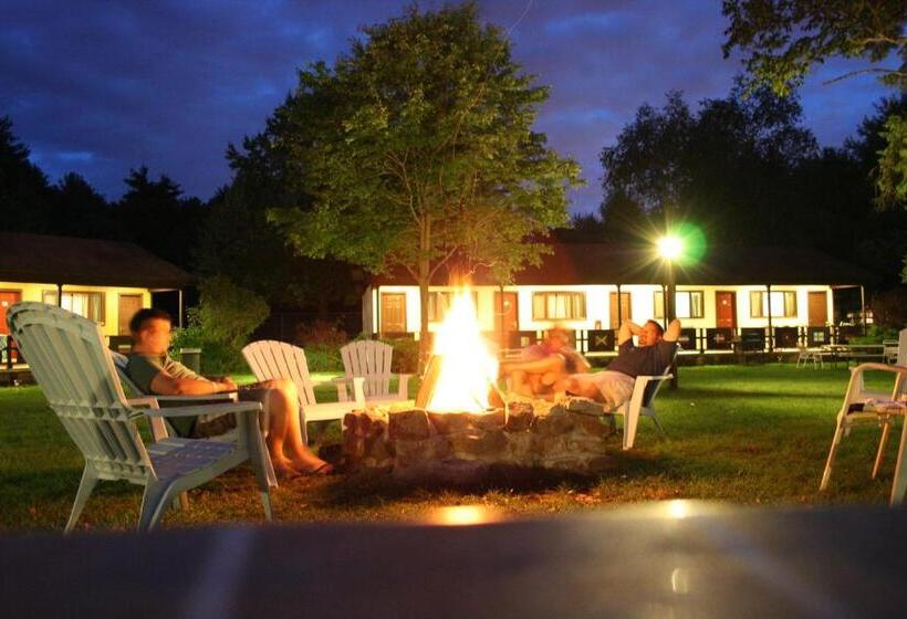 Люкс Повышенной Комфортности, Bayside Resort, Lake George Ny