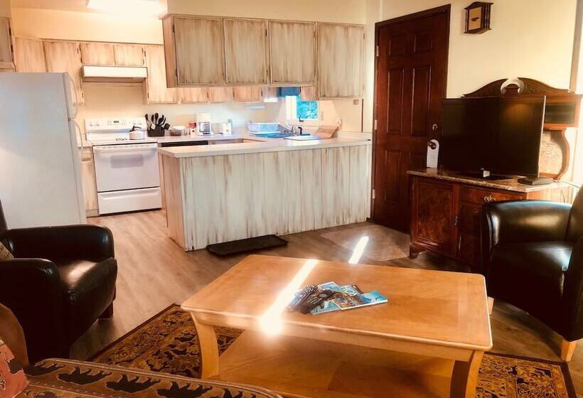침실 2개 스위트, Driftwood Inn
