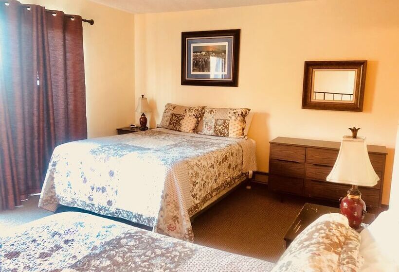 جناح غرفتين نوم, Driftwood Inn