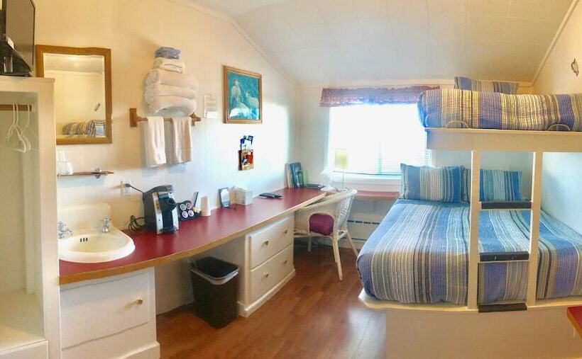 غرفة قياسية, Driftwood Inn