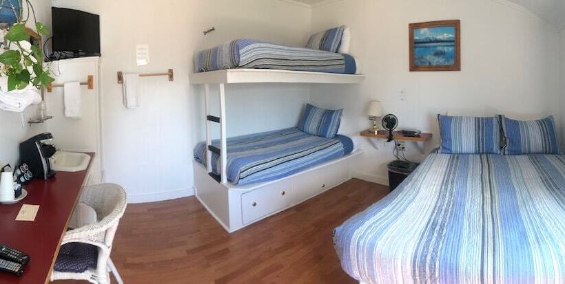 غرفة قياسية, Driftwood Inn