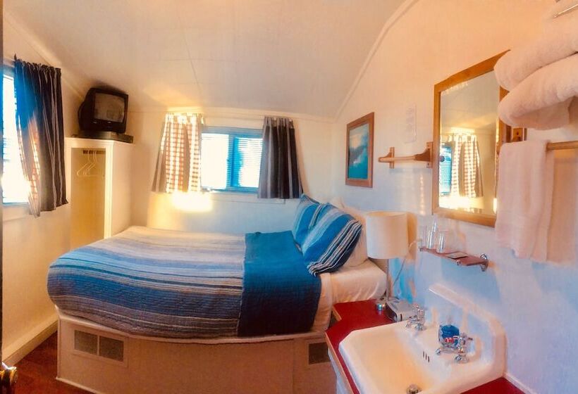 غرفة قياسية, Driftwood Inn