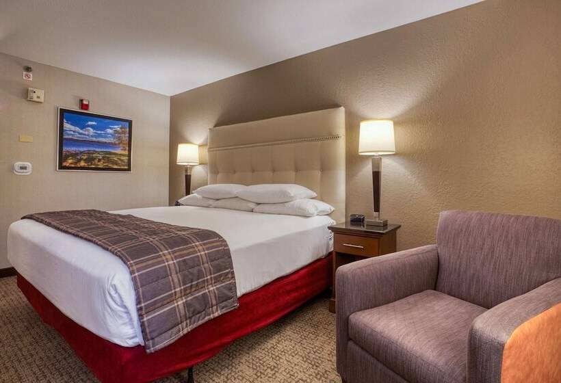 Номер Deluxe, Drury Inn & Suites St. Louis Fairview Heights