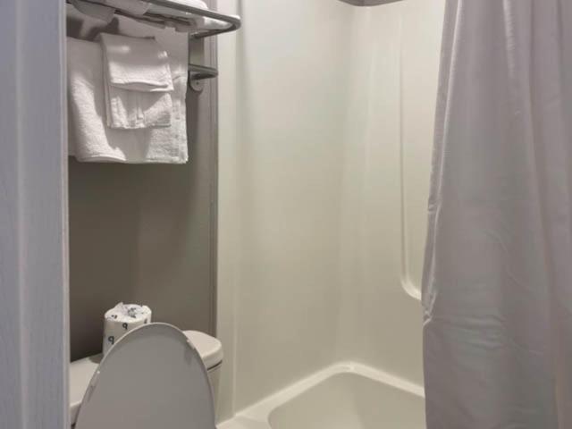 غرفة قياسية, Studio 6 Rock Springs Wy Flaming Gorge