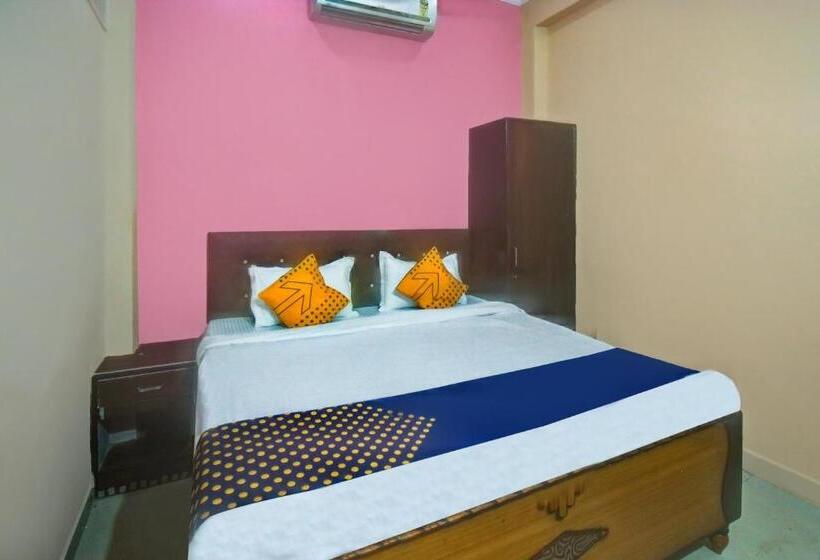 اتاق کلاسیک سه تخته, Spot On Mangalam Guest House