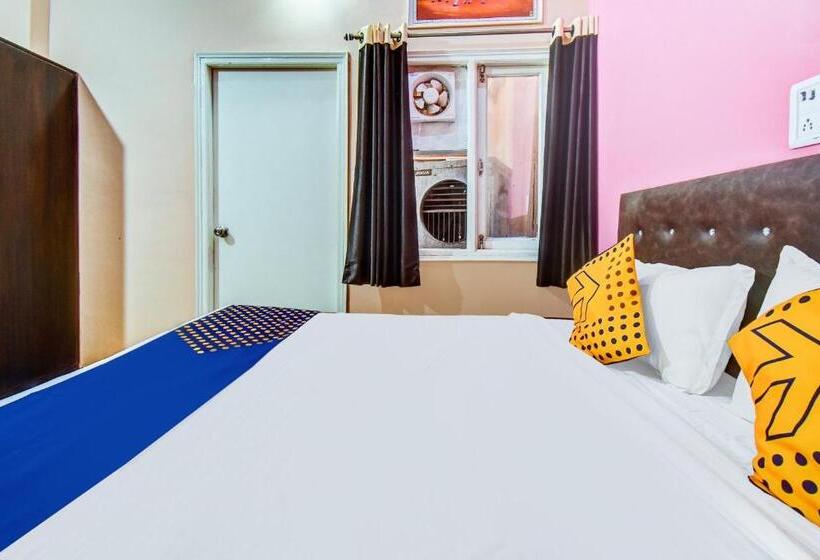 اتاق کلاسیک سه تخته, Spot On Mangalam Guest House