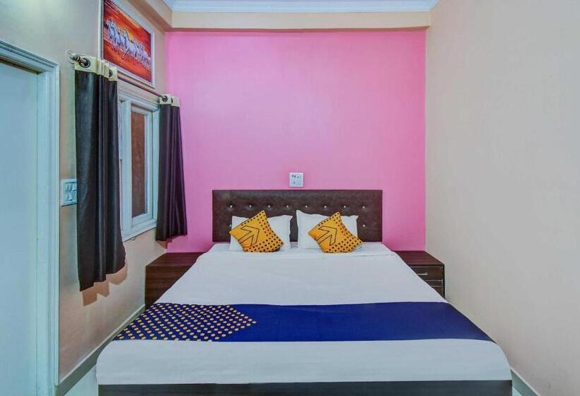 اتاق کلاسیک سه تخته, Spot On Mangalam Guest House