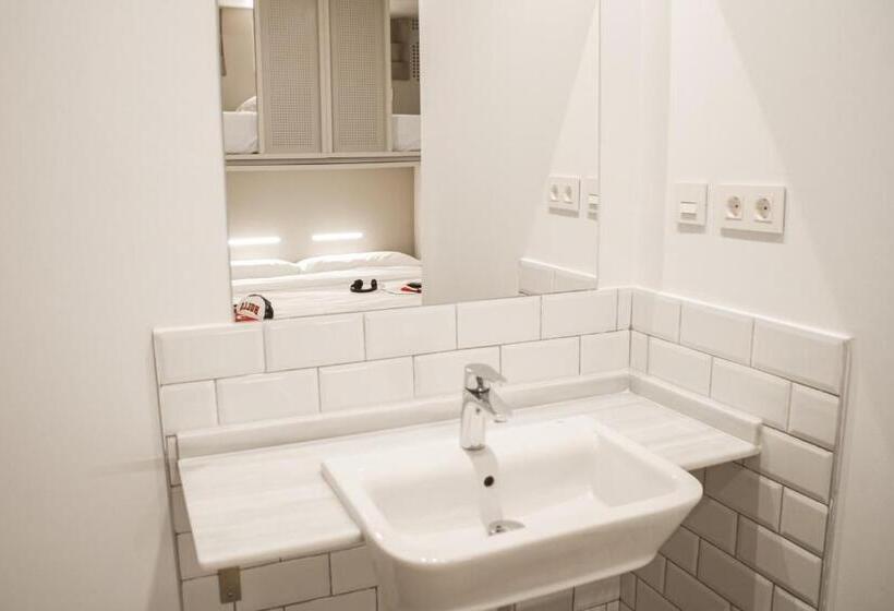 اتاق استاندارد, Room00 Salvador Hostel