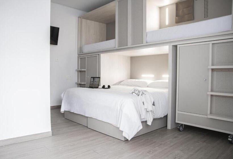 اتاق استاندارد, Room00 Salvador Hostel