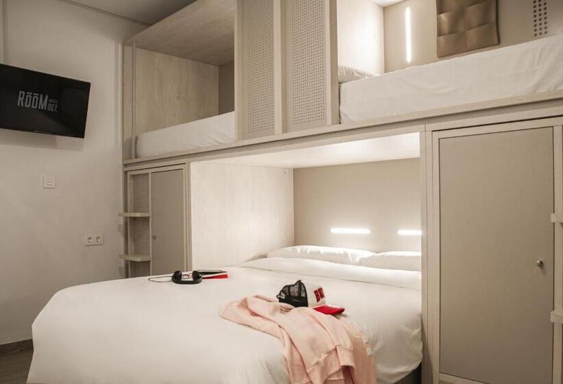 اتاق خانوادگی, Room00 Salvador Hostel