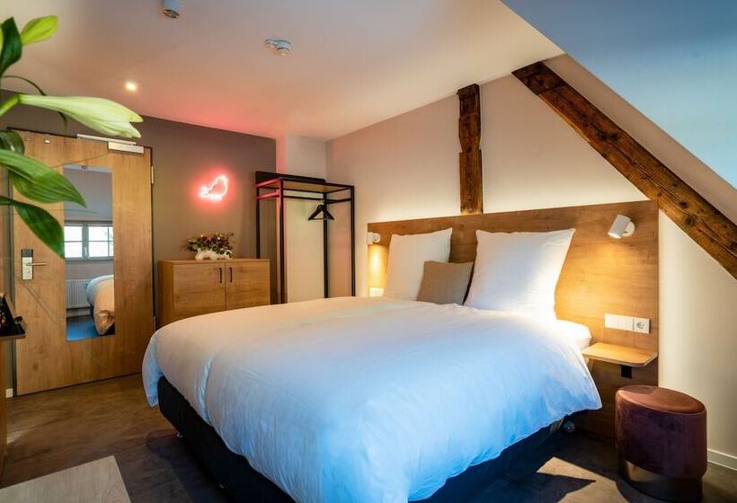 Quarto Estandar, Coucou Hotel & Kuckucks Stube