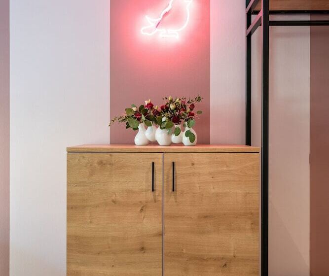 Quarto Familiar, Coucou Hotel & Kuckucks Stube