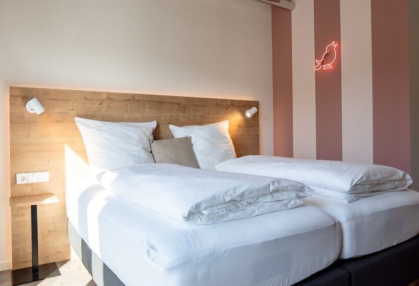 Номер Deluxe, Coucou Hotel & Kuckucks Stube