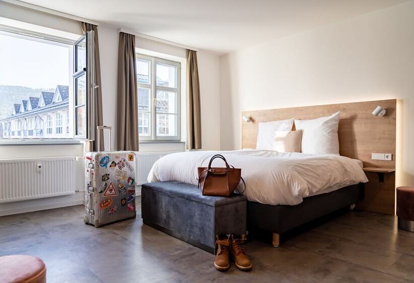Quarto Estandar, Coucou Hotel & Kuckucks Stube