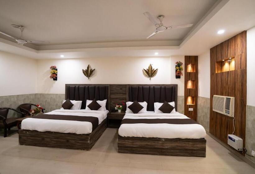 Family Suite, Mahajan International, Delhi Airport