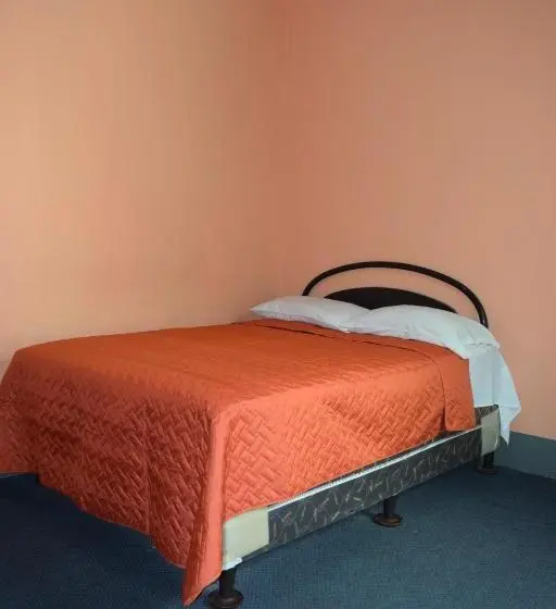 اتاق اکونومی, Asunción