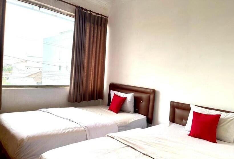 豪华房间, Reddoorz @ Jalan Sei Mencirim Medan