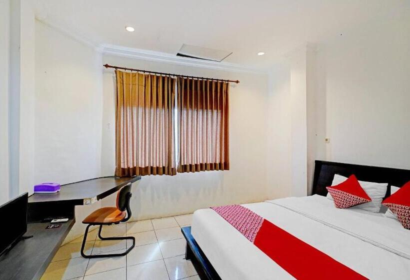 豪华房间, Reddoorz @ Jalan Sei Mencirim Medan