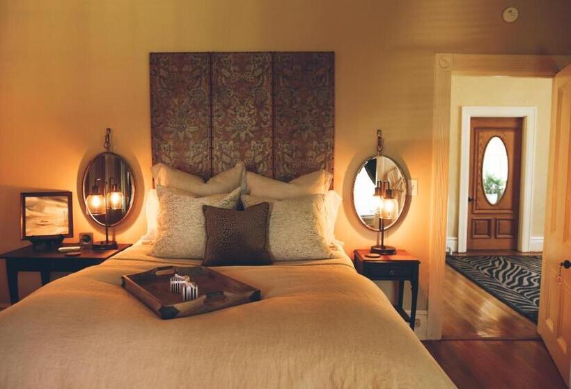 غرفة ديلوكس, The Pinner House