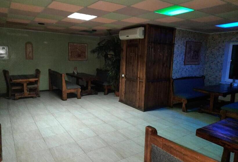 اتاق لوکس, хостел готель колізей