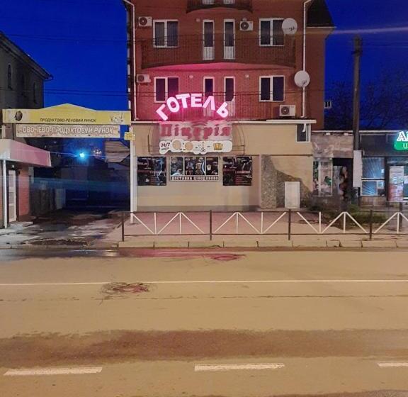 تختخواب در اتاق مشترک, хостел готель колізей