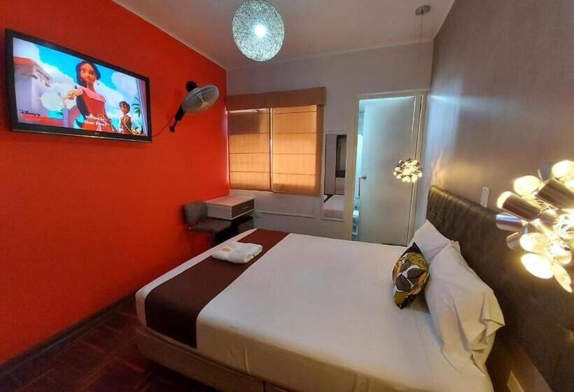 اتاق لوکس یک تخته, Hostal Atenea