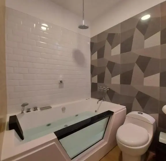 Deluxe Værelse m. Balkon, Hostal Atenea