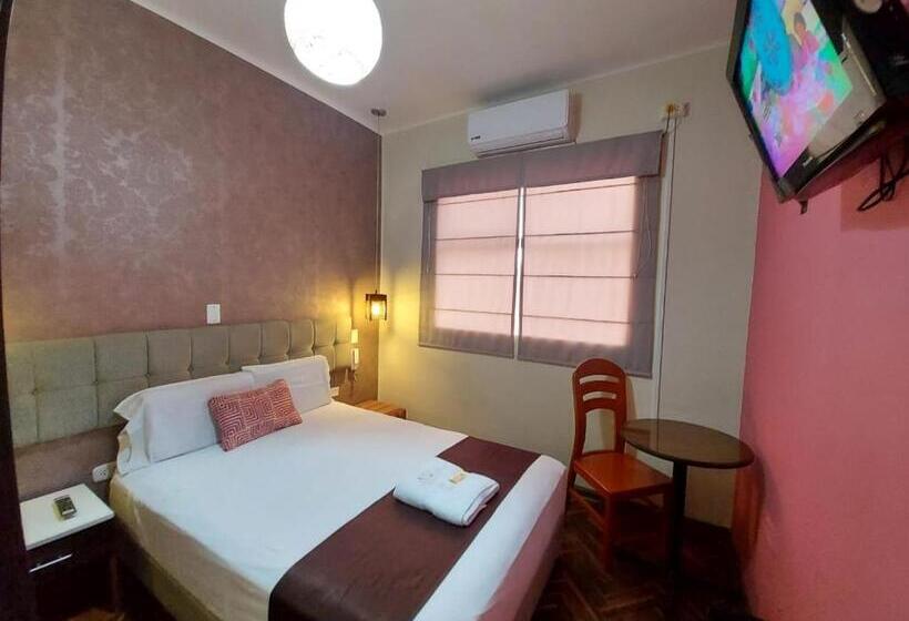Номер Стандарт Индивидуальный, Hostal Atenea