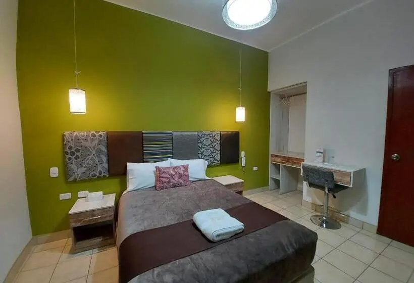 Standard Værelse, Hostal Atenea