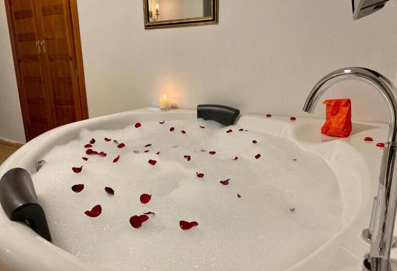 Люкс, Monasterio De Tejeda