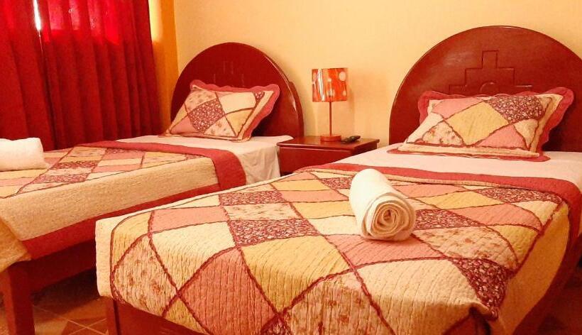 غرفة قياسية, Marlon's House Nasca