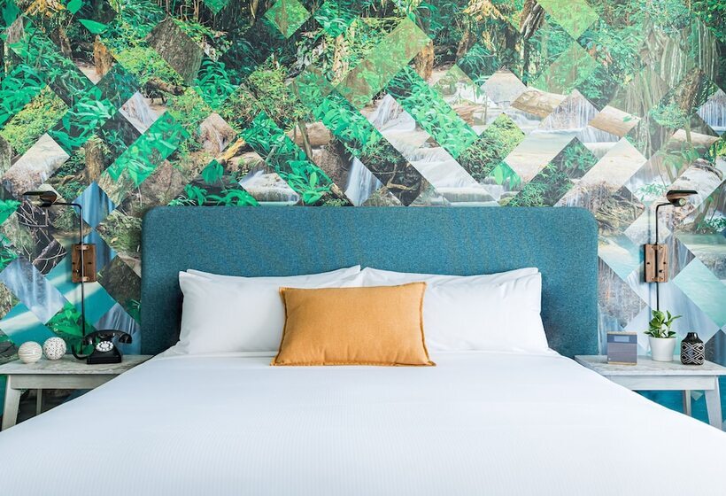 Номер Стандарт Двуспальная Кровать, Canvas Moncton, Tapestry Collection By Hilton